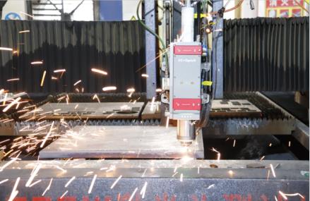 與傳統(tǒng)的切割工藝相比，激光切割工藝更具優(yōu)勢(shì)